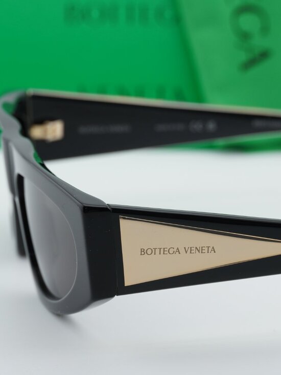 Bottega Veneta BV1277S 001 Cat Eye Sunglasses - Black\\Grey